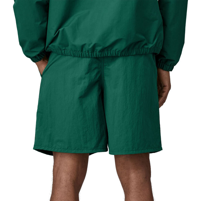 Patagonia Men's Baggies Longs - 7 in. GPIW Crest: Conifer Green Image 03