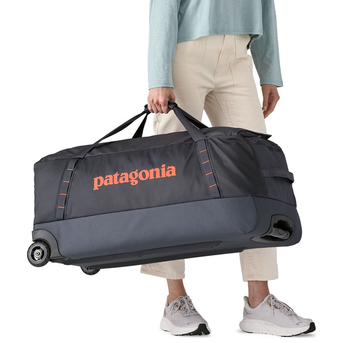 Patagonia Black Hole Wheeled Duffel 100L Smolder Blue Image 07