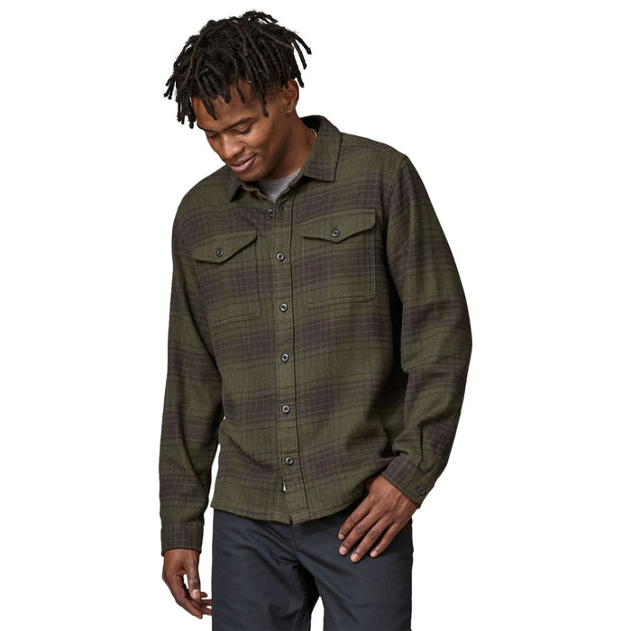 Patagonia Men's Fjord Flannel Shirt Cascade: Basin Green Image 03